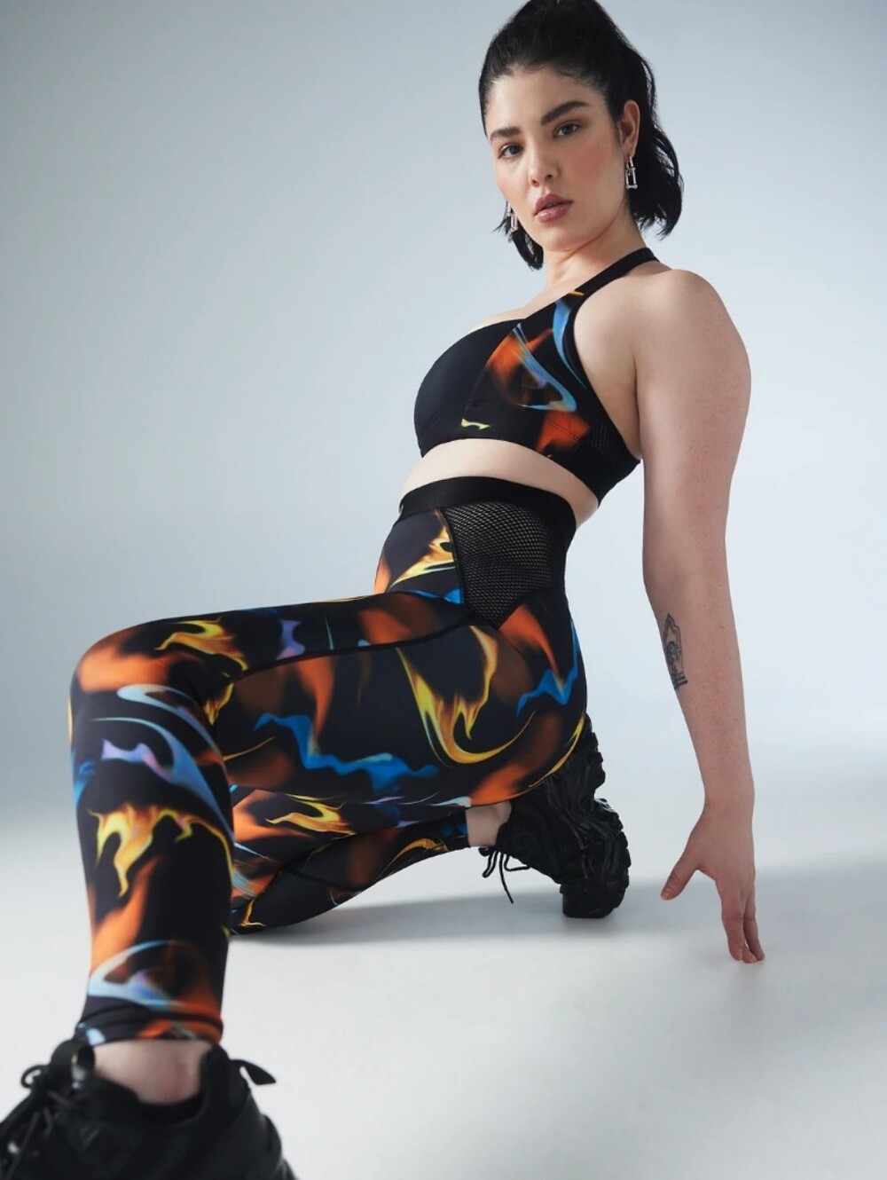 🔥 Savage X Fenty "Up N Flames" Fast Lane Leggings M 🔥